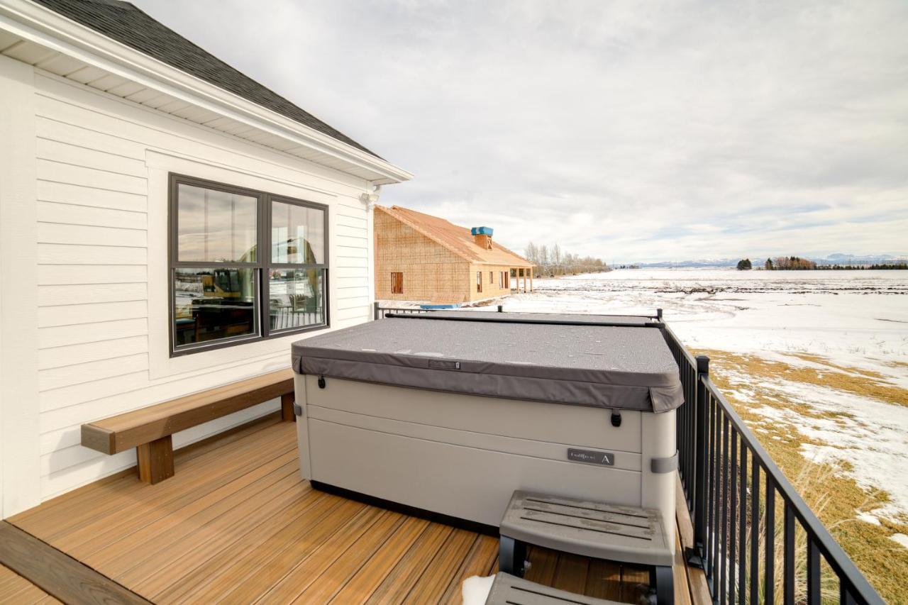 Teton Valley Getaway With Private Deck And Hot Tub! Ащън Екстериор снимка